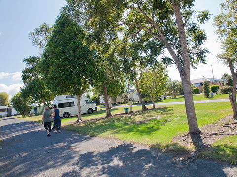 Grafton Sunset Caravan Park - Airlie Beach Holiday 1