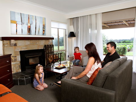 Harrigan's Hunter Valley And Accommodation - Airlie Beach Holiday 0