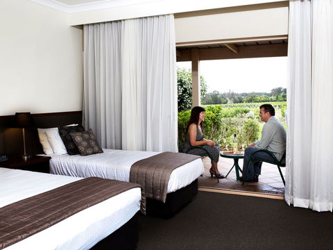 Harrigan's Hunter Valley And Accommodation - Airlie Beach Holiday 2