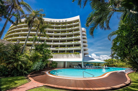 Hilton Cairns - Airlie Beach Holiday 0