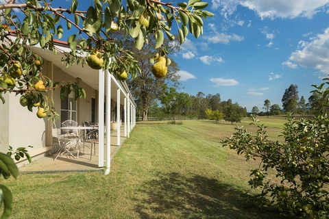 Hillcrest House - Airlie Beach Holiday 0