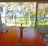 Lakeside Tranquility at Culburra Beach - Airlie Beach Holiday
