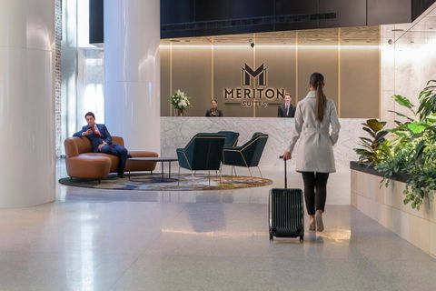 Meriton Suites Sussex Street, Sydney - Airlie Beach Holiday 1