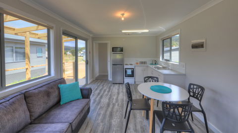 Orford Beachside Holiday Park - Airlie Beach Holiday 1