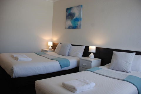 Red Carpet Motel - Airlie Beach Holiday 0