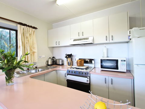 Talmalmo Cottage - Airlie Beach Holiday 2