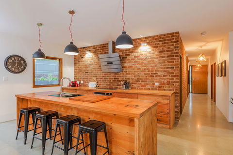 The Oak Nest Luxury Retreat - Airlie Beach Holiday 0