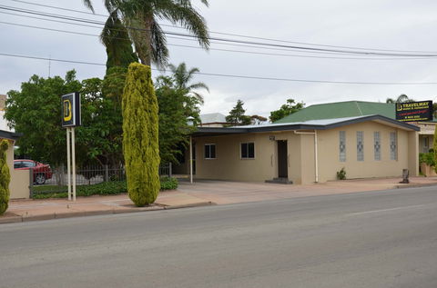 Travelway Motel - Airlie Beach Holiday 0