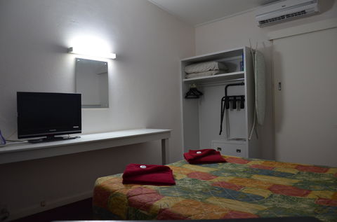 Travelway Motel - Airlie Beach Holiday 2