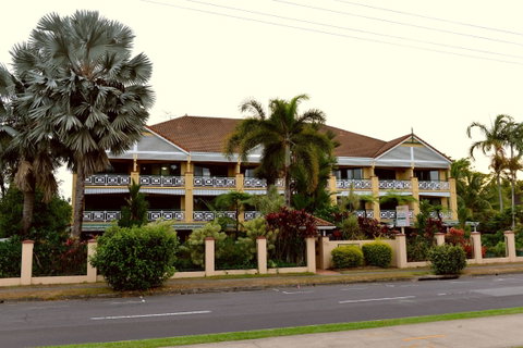 Waterfront Terraces - Airlie Beach Holiday 0
