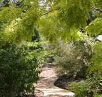 Eagle Hammer Cottages - Airlie Beach Holiday