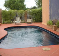 Arlingtons - Airlie Beach Holiday