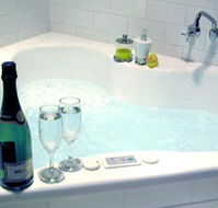 Clonmara Cottages - Airlie Beach Holiday