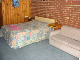 Orbost Country Roads Motor Inn - Airlie Beach Holiday 2
