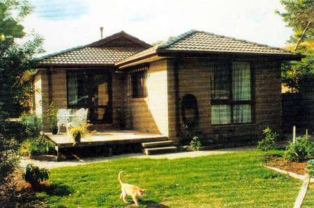 Glenmore Homestyle Accommodation - Airlie Beach Holiday 0