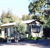 Riverside Host Farm - Airlie Beach Holiday