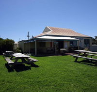Apostles Camping Park and Cabins - Airlie Beach Holiday
