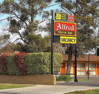 Alfred Motor Inn - Airlie Beach Holiday