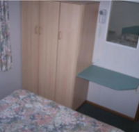 Golden Country Motel and Caravan Park - Airlie Beach Holiday
