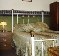 Stanbyrne Bed  Breakfast - Airlie Beach Holiday
