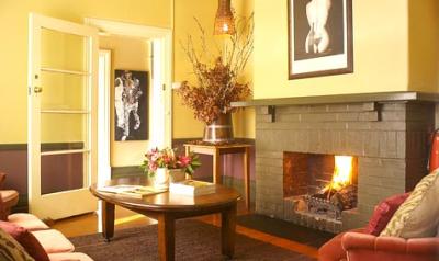 Healesville Hotel - Airlie Beach Holiday 3