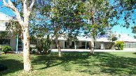 Bargara Beach Motor Inn - Airlie Beach Holiday 1