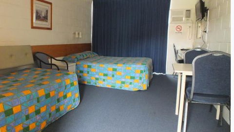 Central Motel - Airlie Beach Holiday 4