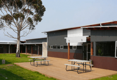 Swansea Backpacker Lodge - Airlie Beach Holiday 1