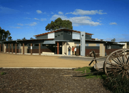 Swansea Backpacker Lodge - Airlie Beach Holiday 3