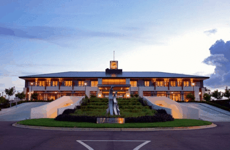 Mantra Kooindah Waters Golf And Spa Resort - Airlie Beach Holiday