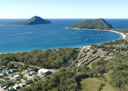 Shoal Bay Beachclub Apartments - Airlie Beach Holiday 0