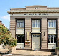 The Bank Guest House  Tellers Restaurant - Airlie Beach Holiday