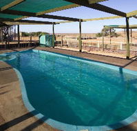 White Cliffs Motel - Airlie Beach Holiday
