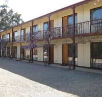 Central Motor Inn Wentworth - Airlie Beach Holiday