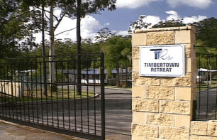 Timbertown Retreat - Airlie Beach Holiday