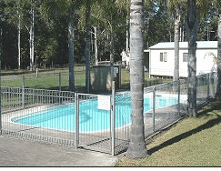 Breckenridge Farmstay - Airlie Beach Holiday