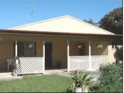 Breckenridge Farmstay - Airlie Beach Holiday 1