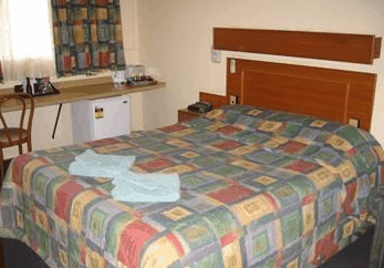 Country Motor Inn Singleton - Airlie Beach Holiday 2