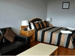Airport International Motel - Airlie Beach Holiday