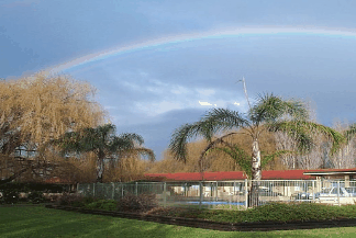 Moruya Motel - Airlie Beach Holiday