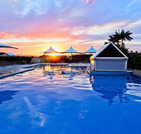 Oaks Waterfront Resort - Airlie Beach Holiday