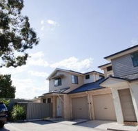 Cardiff Executive Apartments - Airlie Beach Holiday