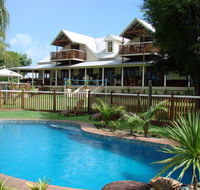 Clarence River Bed  Breakfast - Airlie Beach Holiday