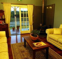 Branell Homestead Bed  Breakfast - Airlie Beach Holiday