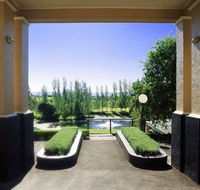The Sebel Resort  Spa Hawkesbury Valley - Airlie Beach Holiday