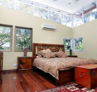Moonshadow Villas - Airlie Beach Holiday