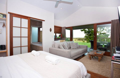 La Vista Byron Bay - Airlie Beach Holiday 1