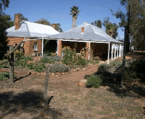 Avondale Discovery Farm - Airlie Beach Holiday 0