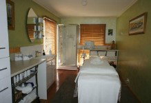 Venus Bay Getaways Day Spa & Accommodation - Airlie Beach Holiday 2