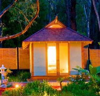 Japanese Mountain Retreat - Airlie Beach Holiday